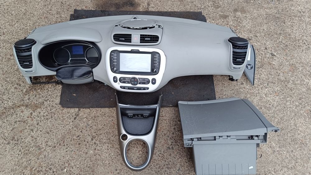 Консоль торпеда Kia Soul EV 2017р 97350-b2100