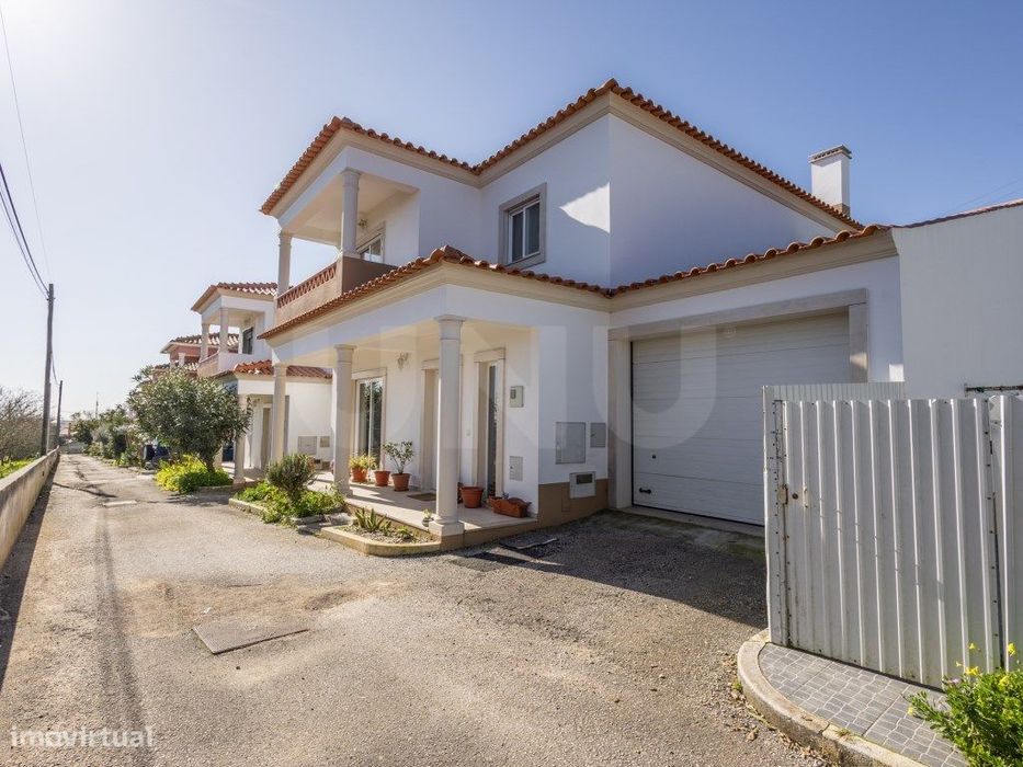 Moradia T3 com Jardim e Churrasqueira - Casal Pardo, Alfeizerão