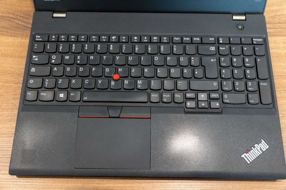#1 | Laptop Lenovo ThinkPad T570 | i7 / 16GB / Intel SSD NVMe | NVIDIA 940MX | Win 11 Pro