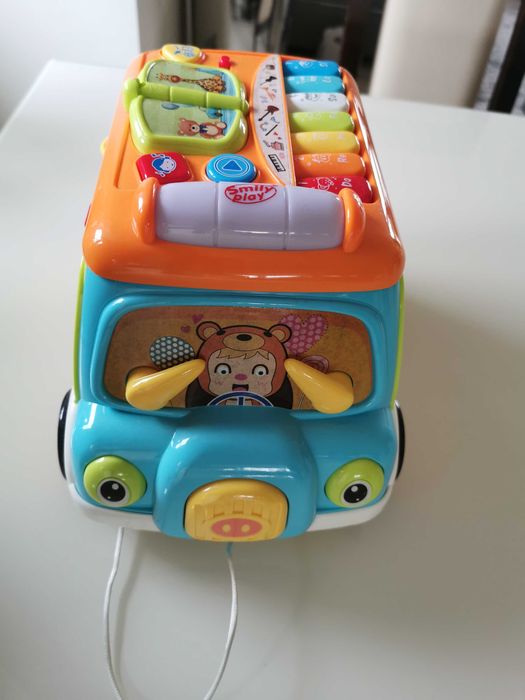 Zabawka wesoły autobus