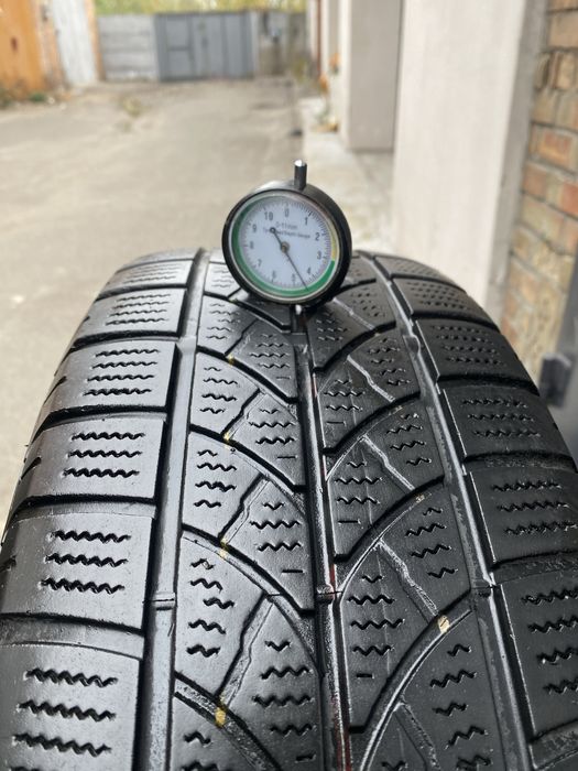 215/65 R16C Bridgestone Blizzak LM  пара  зимних шин.