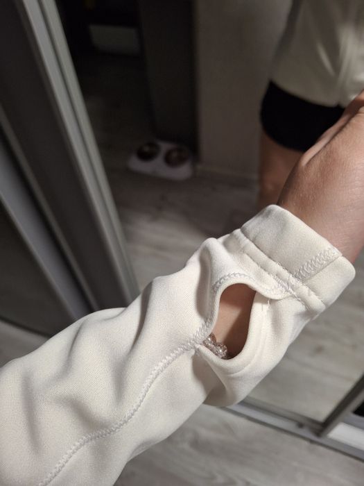 Кофта Adidas жіноча, на блискавці, з капюшоном.Торг