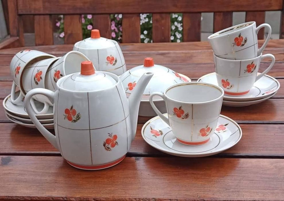 花器　｛中古良品］ Porcelana ZSRR Baranówka 1960. Serwis do herbaty 