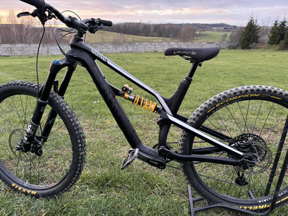Canyon Spectral rozmiar M 2021 fox,ohlins