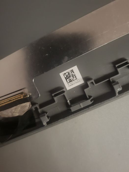 Sprzedam klapę tylnią matrycy + pasmo do laptopa LENOVO IDEAPAD.