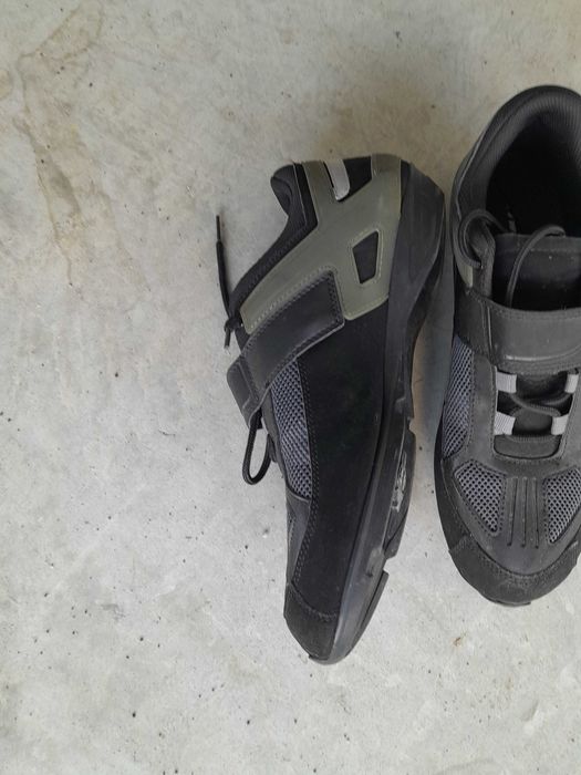 Sapatos de encaixe