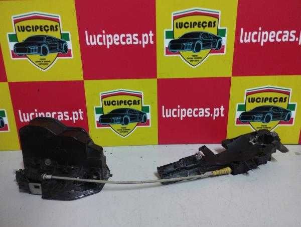 Fecho da Porta Frente Esq BMW 1 (E87) | 03 - 13 l 137173