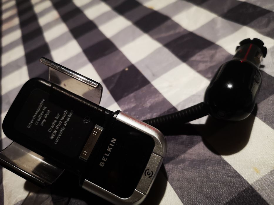 Adaptador carregador FM para iPod