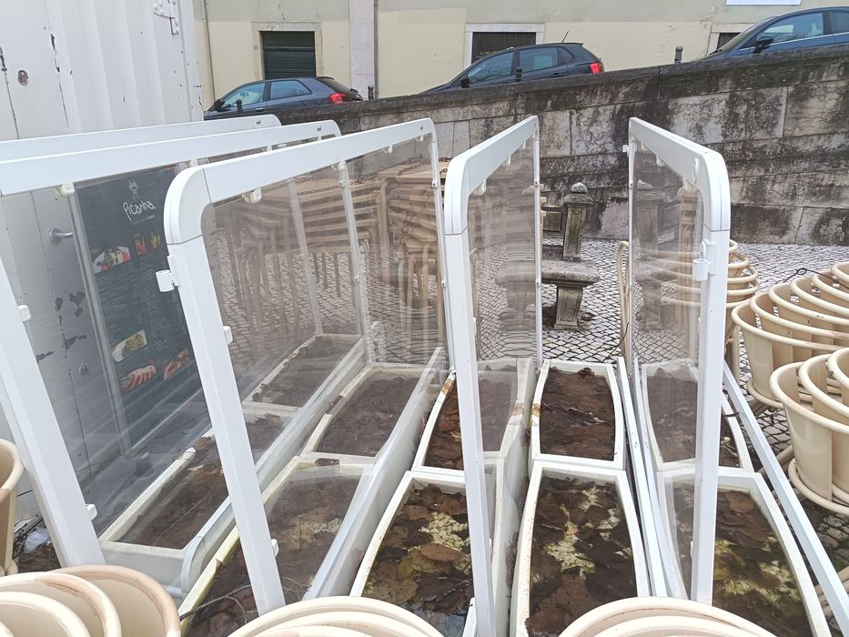 Vendo separador de floreira