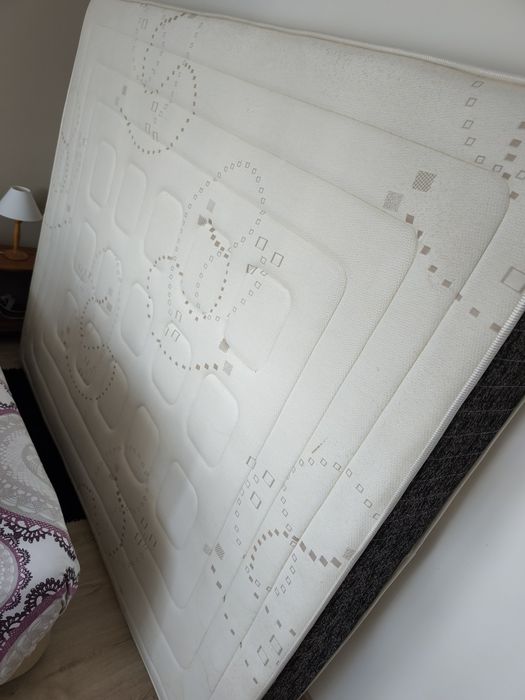 Colchão Ortopédico - Cama de Casal