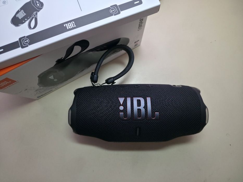 JBL Charge 6 - black