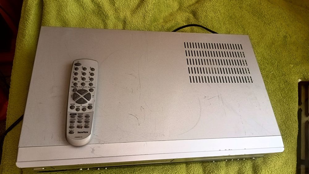 Odtwarzacz Vhs Daewoo Sd 7500 Combo  Dvd/CD/Mp3