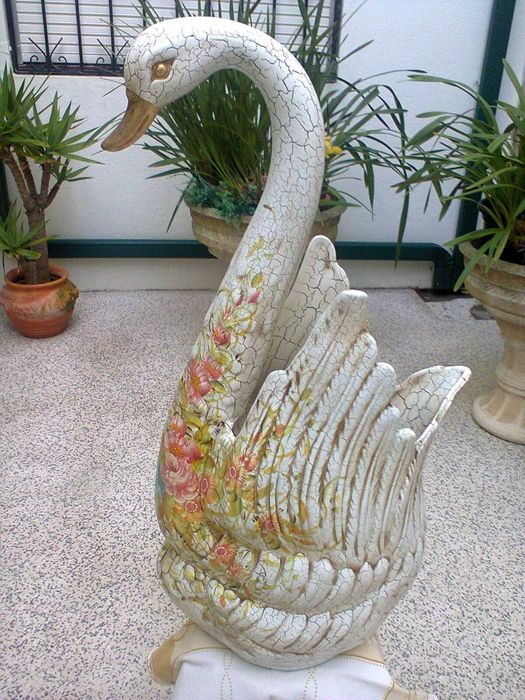 Cisnes em Louça Italiana