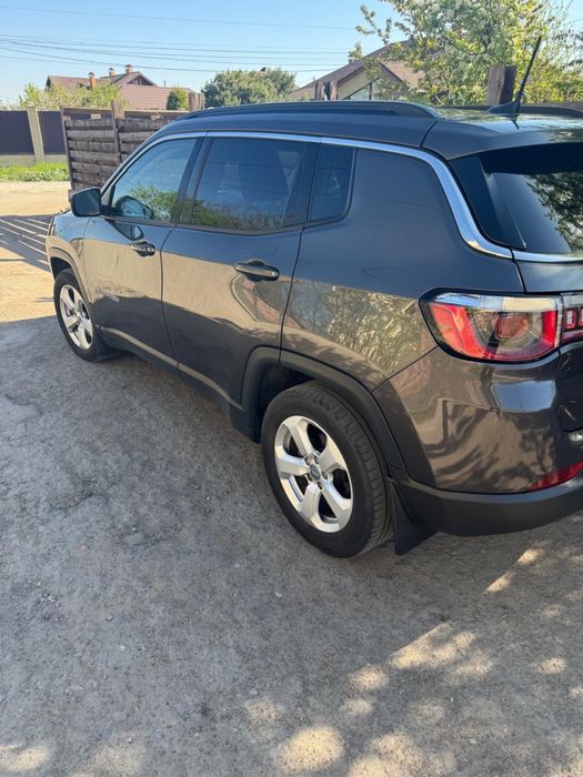 Jeep compass 2018 latitude