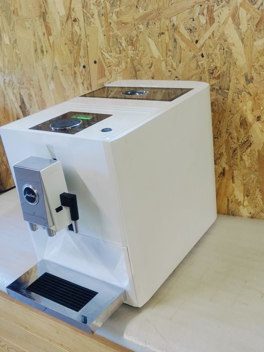 Ekspres Ciśnieniowy Jura A7 Pianowhite