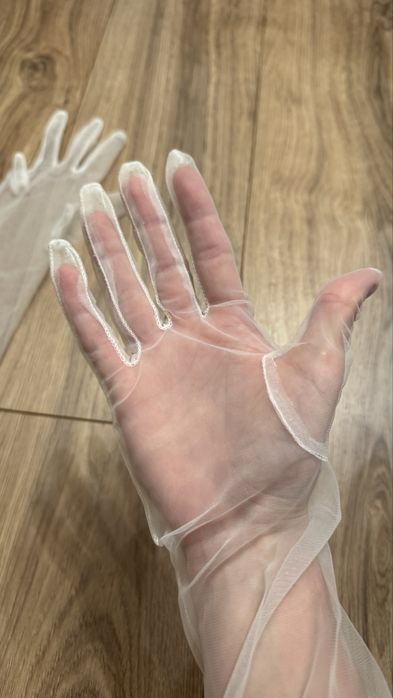 Koronkowe rekawiczki  z perłami do slubu