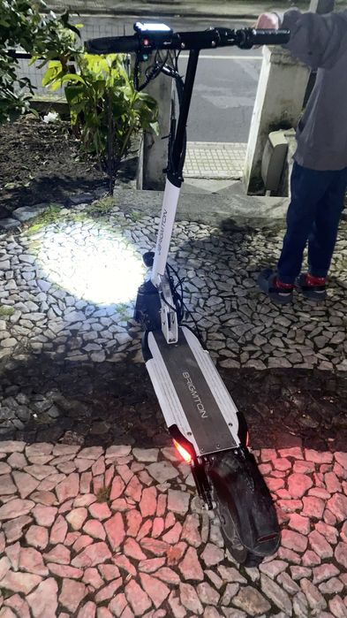 Trotinete eletrica Brigmton BSK 1000