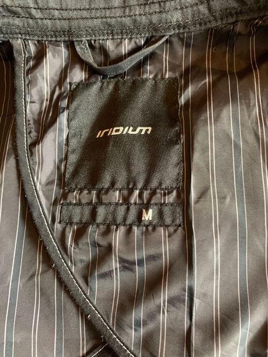 Płaszcz wiosenno-letni męski czarny.