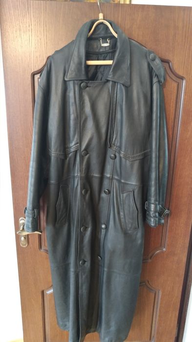 Пальто -плащь натуральная кожа.