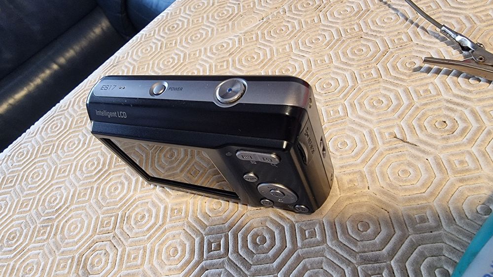 Máquina fotográfica Samsung ES1764284544739459122