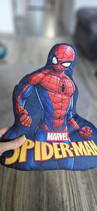 Spiderman poduszka maskotka