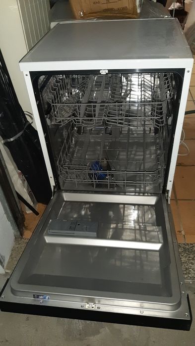 Máquina de lavar louça, nova