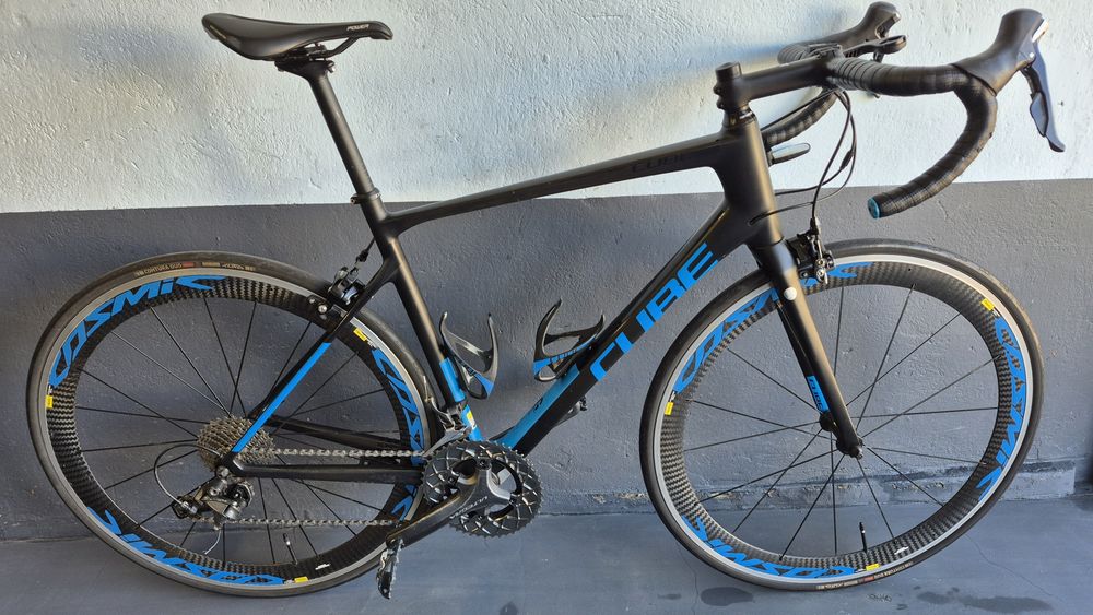 Rower szosowy Cube Attain GTC Race karbon 56 cm