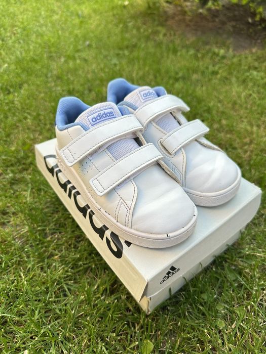 Кросівки adidas 26розмір