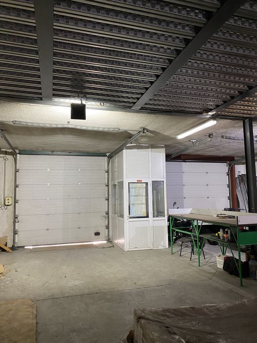 Armazem/Escritórios para arrendamento