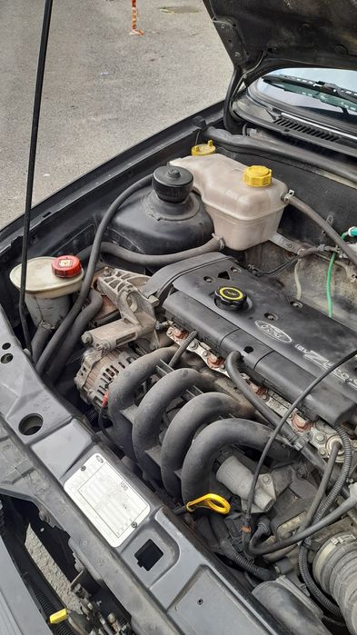 Carro  Ford fiesta ano  2000