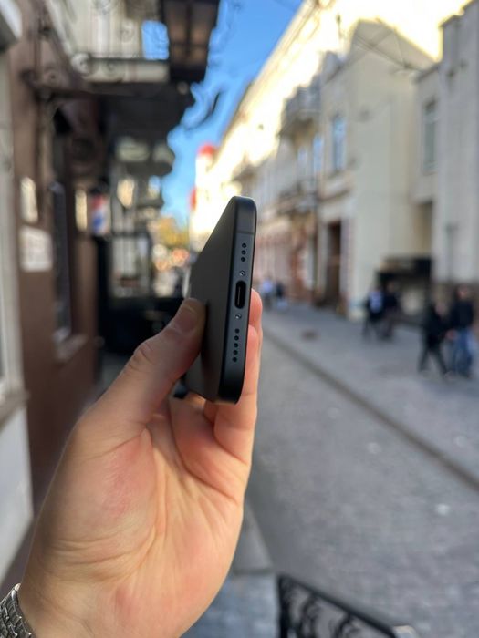 Apple iPhone 16 128gb Black Neverlock 100% акум Open Box 2-7 цикла