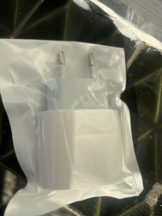 20W USB-C Charger Compatible64283920751747123