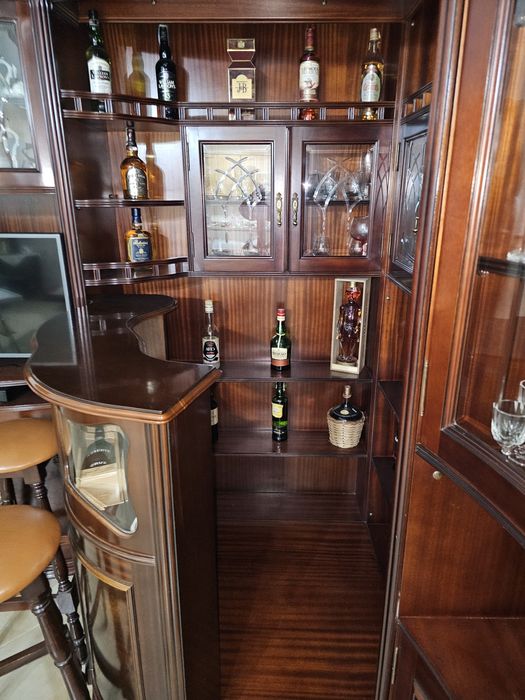 Móvel de canto com Bar