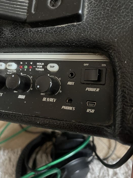 Fender Mustang I V2 гітарний комбопідсилювач /комбік для електрогітари