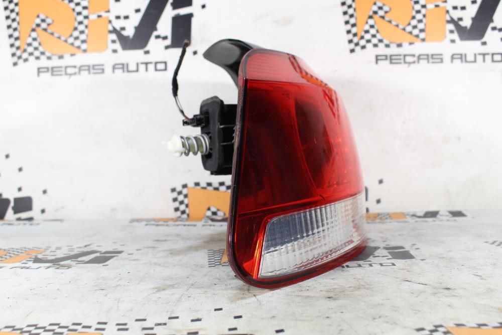 Farolim esquerdo VOLKSWAGEN Golf VI (5K1)