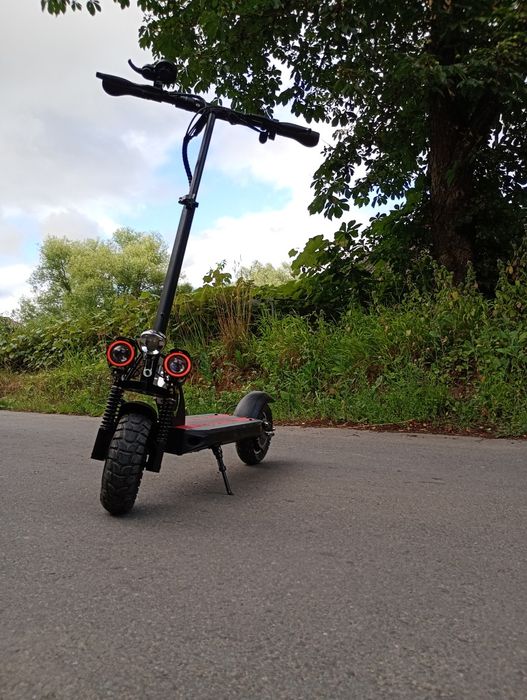 Продаю електро самокат