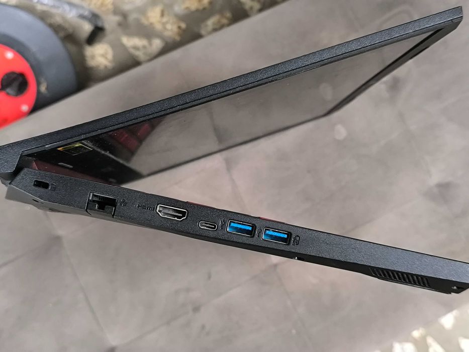 Acer Nitro 5 usado GTx 1050 8gb Ram 512 GB SSD