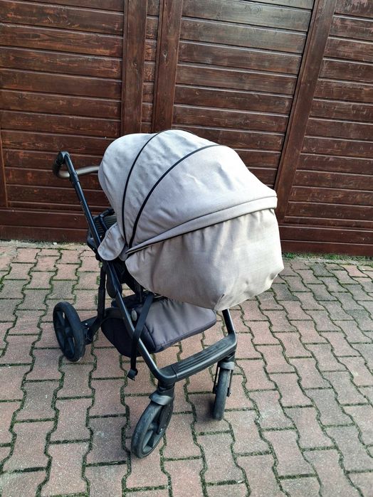 Wózek dziecięcy 2w1 Roan bass next