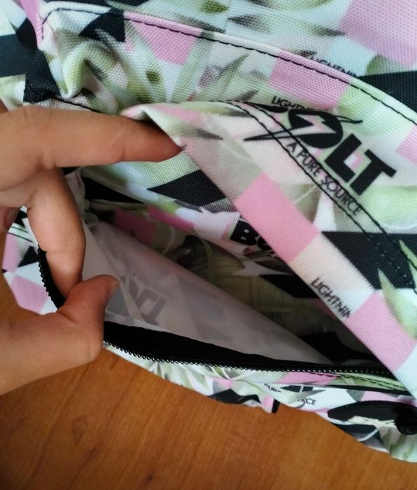 Mochila Lightning Bolt + estojo