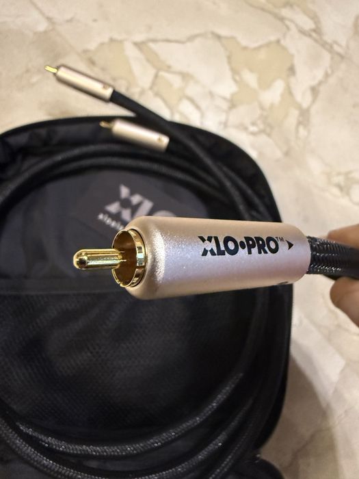 XLO PRO Audio interconnect . RCA 1.0 Metr