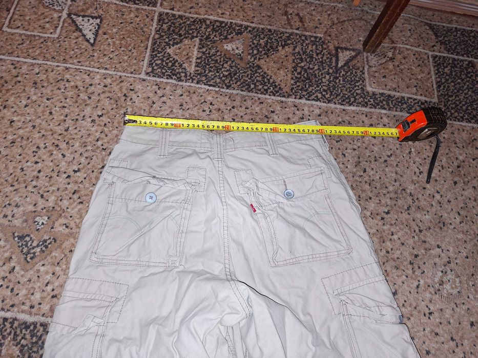 Шорти Levi's бежеві W30