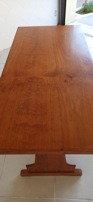 Mesa de cozinha em pinho