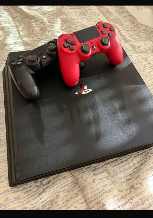 PS4 Pro Pouco Usada