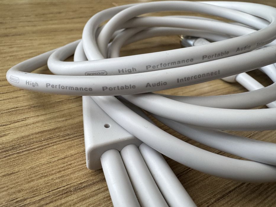 Profigold przewód Jack 3,5mm - 3xRCA 2m.