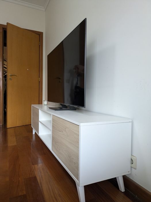 Móvel / Aparador  IKEA (Besta)