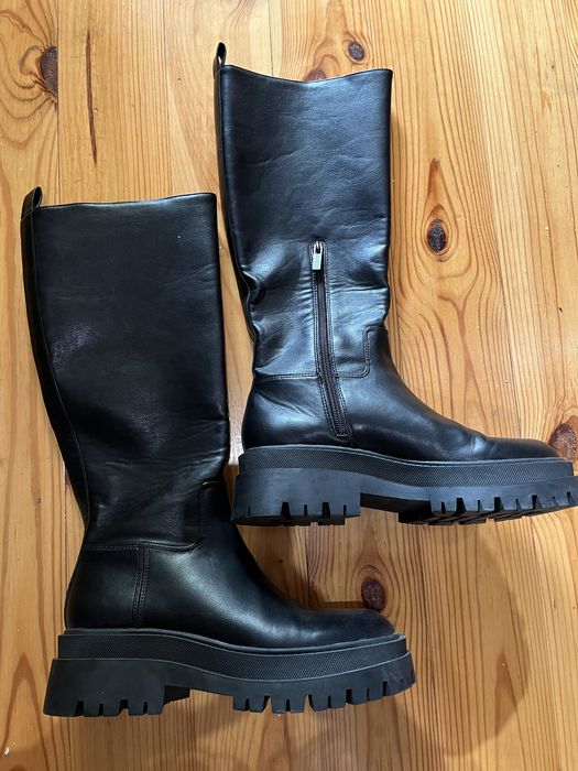 Чоботи Stradivarius високі чорні 37
