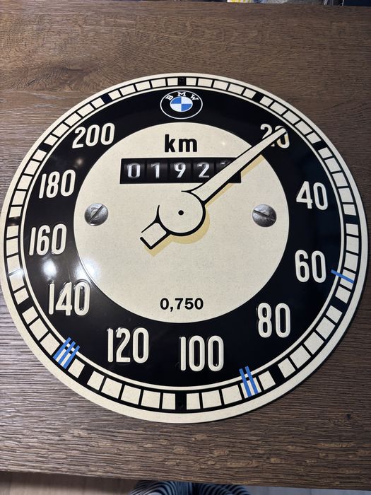 Decoração de parede (tachometer da BMW vintage)