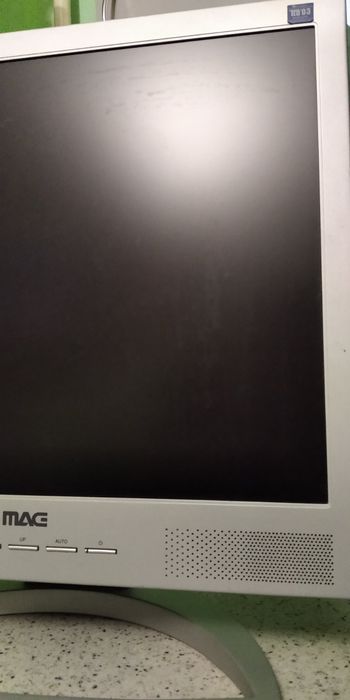 Комп'ютер (системний блок + монітор)