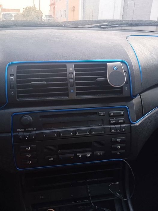 Para peças BMW 320D 150cv. Reservado
