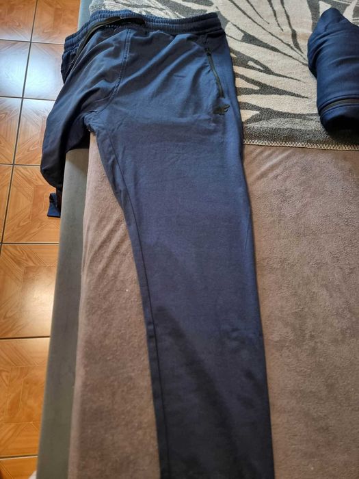 Dres 4F szary i granatowy